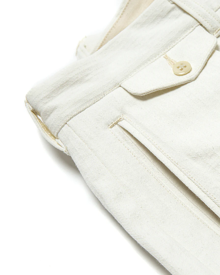 Commander Pleated White Shorts - Image 4