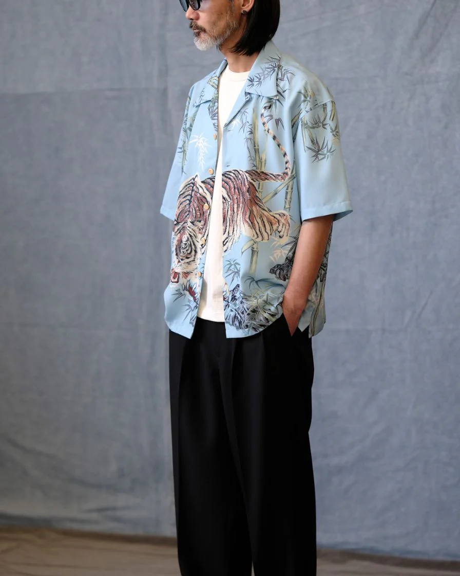 Ink-painting 'Tiger' Aloha Shirt - Image 2