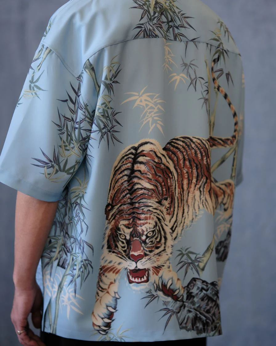 Ink-painting 'Tiger' Aloha Shirt - Image 3