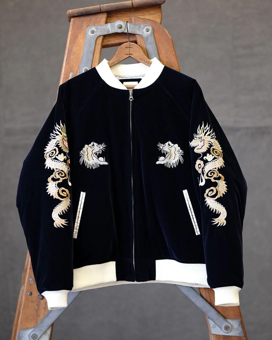 Quilted Souvenir Valvet Jacket Tiger&Dragon Embroidery - Image 10