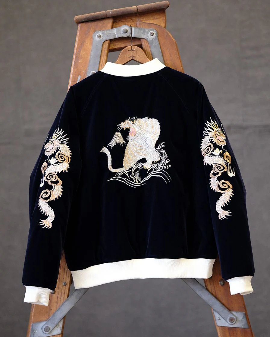 Quilted Souvenir Valvet Jacket Tiger&Dragon Embroidery - Image 11
