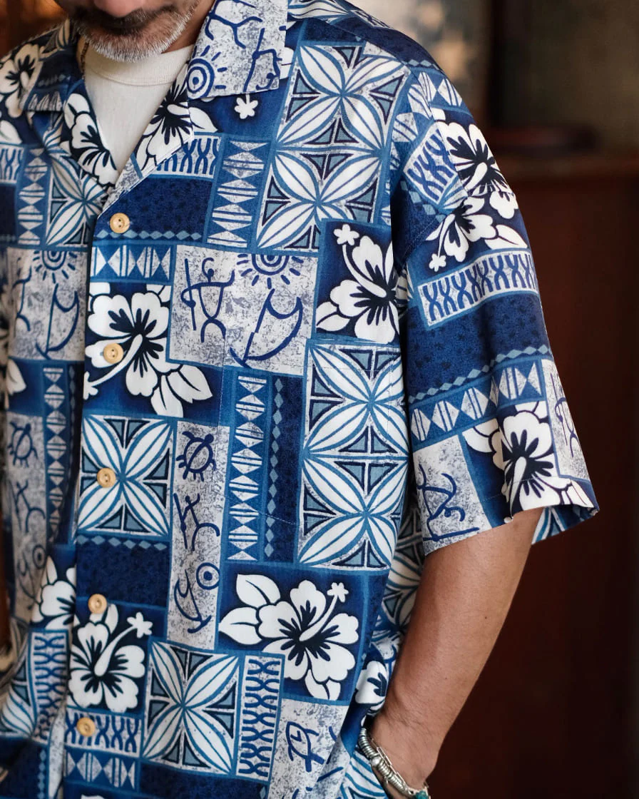 Spliced Indigo Pattern Hawaiin Shirt - Image 4