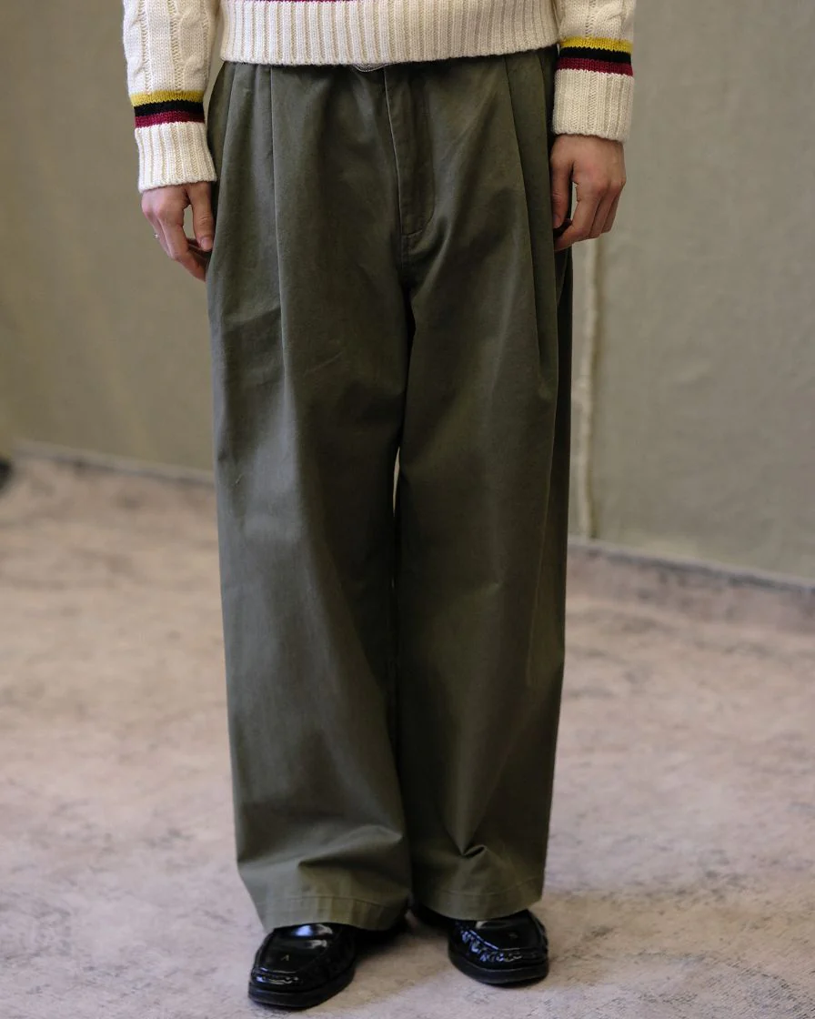 Strapped Pleated Chino Pima Cotton - Image 14