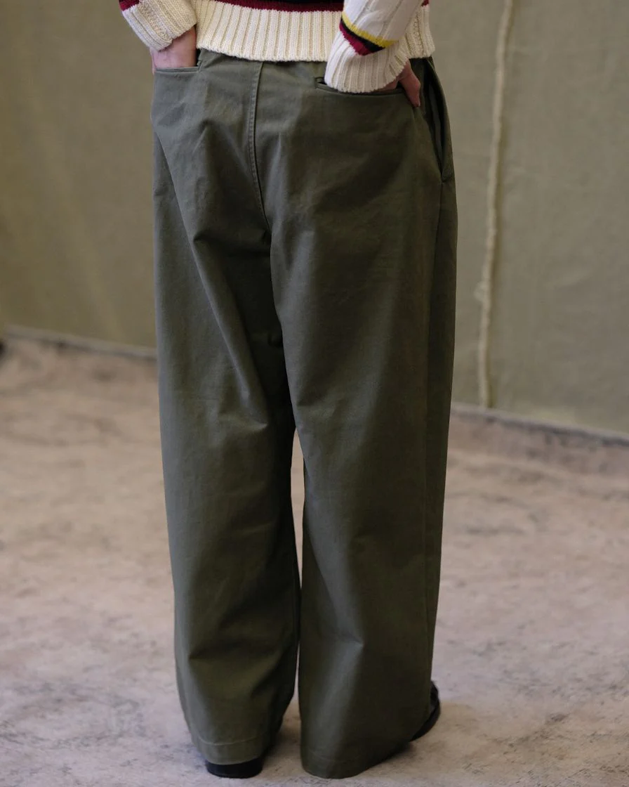 Strapped Pleated Chino Pima Cotton - Image 15