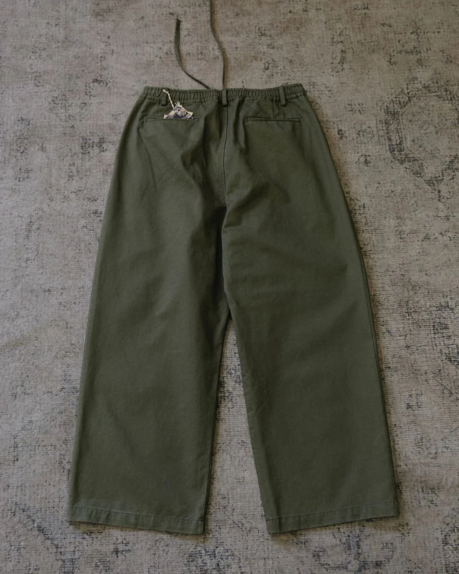 Strapped Pleated Chino Pima Cotton - Image 17