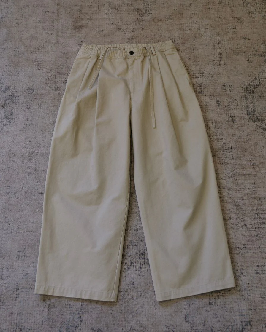 Strapped Pleated Chino Pima Cotton - Image 5