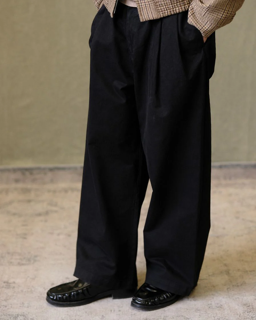 Strapped Pleated Chino Pima Cotton - Image 9