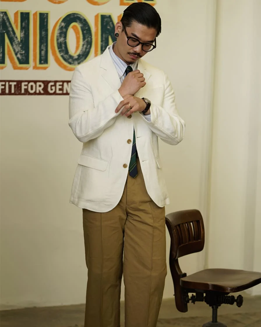 Three Button Cotton Linen Blazer - Image 3