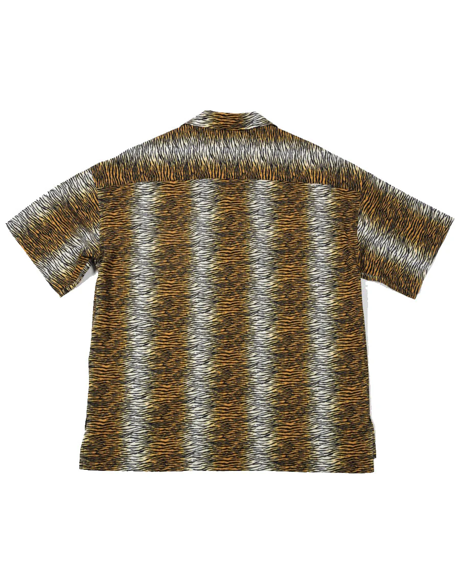 Tiger Pattern Printed Aloha Shirt - Image 10