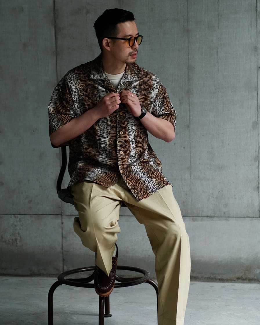 Tiger Pattern Printed Aloha Shirt - Image 4