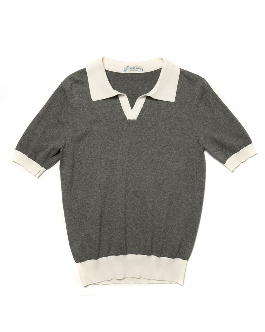 Two Tone Buttonless Polo Shirt - Image 3