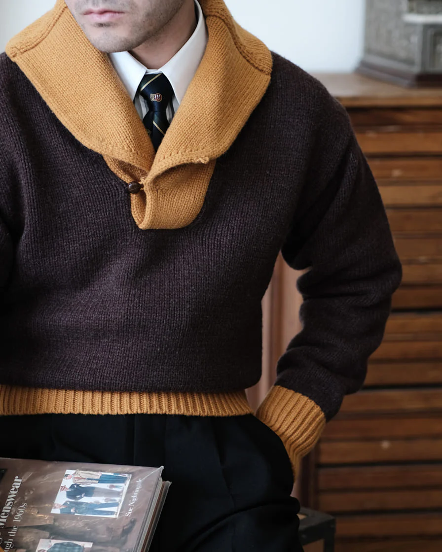 Two-tone Shawl Collar Jumper - Image 4