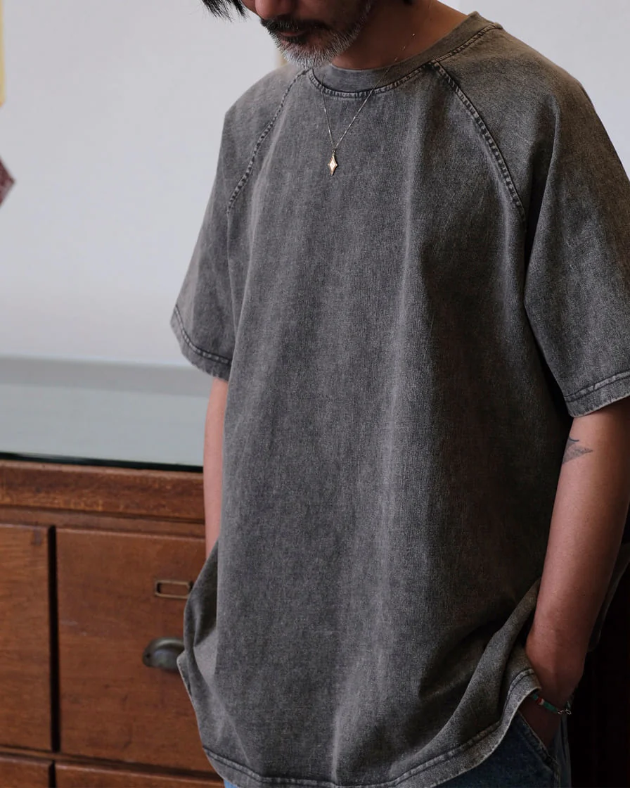 Wax-dyed T-shirts - Image 14