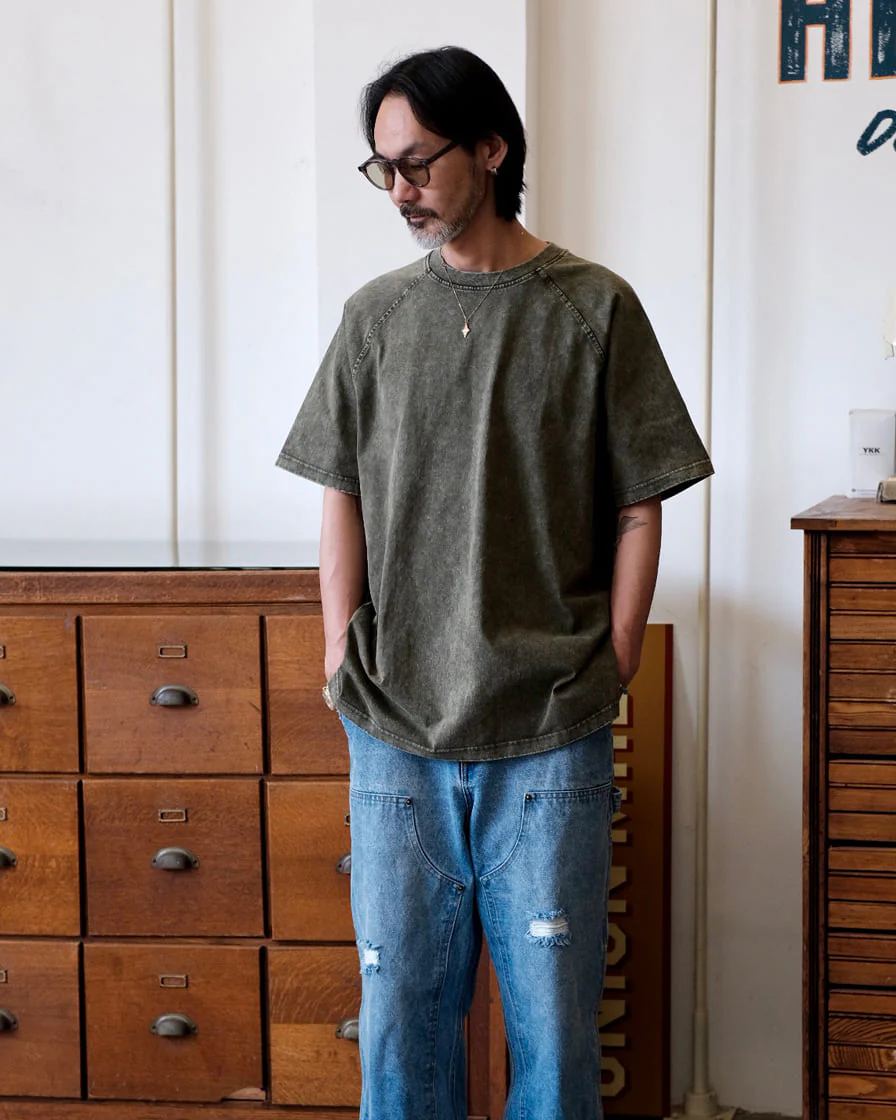 Wax-dyed T-shirts - Image 7