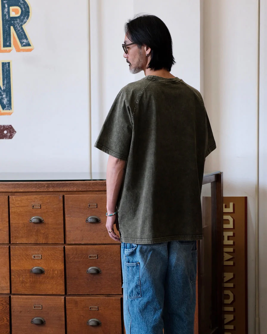 Wax-dyed T-shirts - Image 9